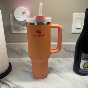 Stanley Vibrant Orange 40oz with Handle